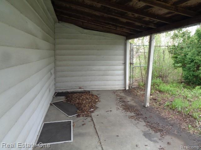 18927 Stansbury Street, Detroit, MI 48235 — Photo 11