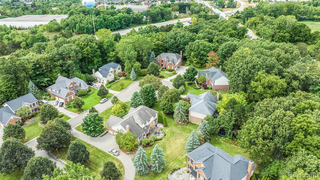 5479 Woodcreek Court, Clarkston, MI 48348 — Photo 46