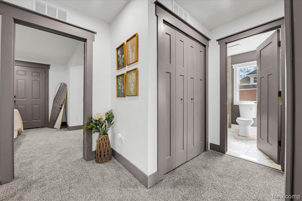 2954 Helen Street, Detroit, MI 48207 — Photo 38