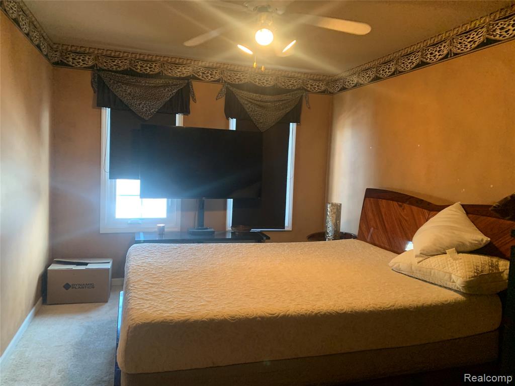 48711 Cross Creek Drive, Macomb, MI 48044 — Photo 16