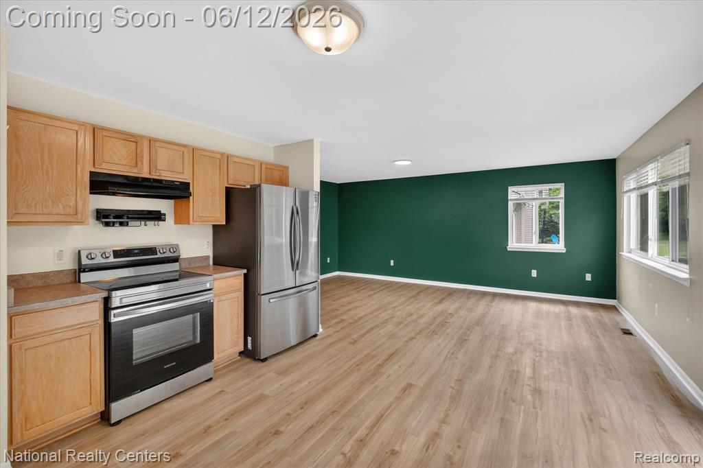 8525 BERKSHIRE Drive, Ypsilanti, MI 48198 — Photo 19