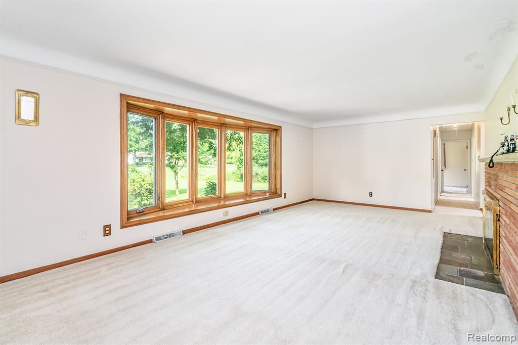 8825 N BECK Road, Plymouth, MI 48170 — Photo 9