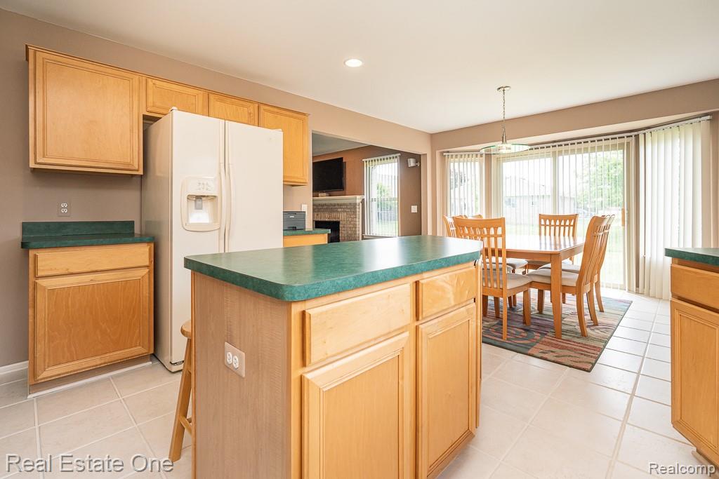 52033 Pebble Creek Drive, New Baltimore, MI 48047 — Photo 11
