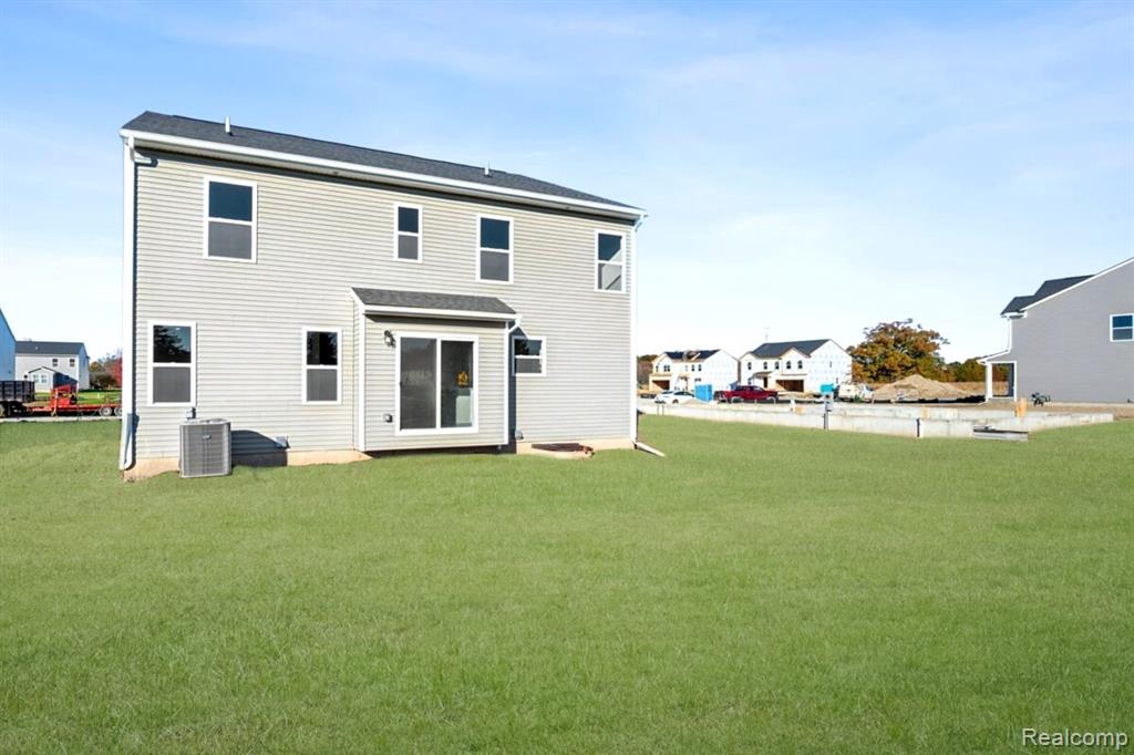 54822 Heron Circle, New Baltimore, MI 48047 — Photo 29