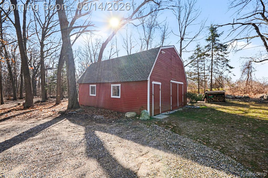 8841 Clark Road, Clarkston, MI — Photo 4
