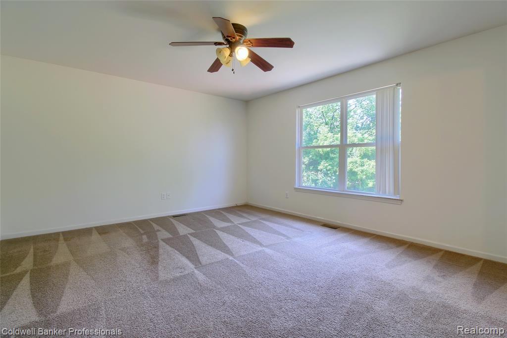 701 Montclair Street, Detroit, MI 48214 — Photo 17