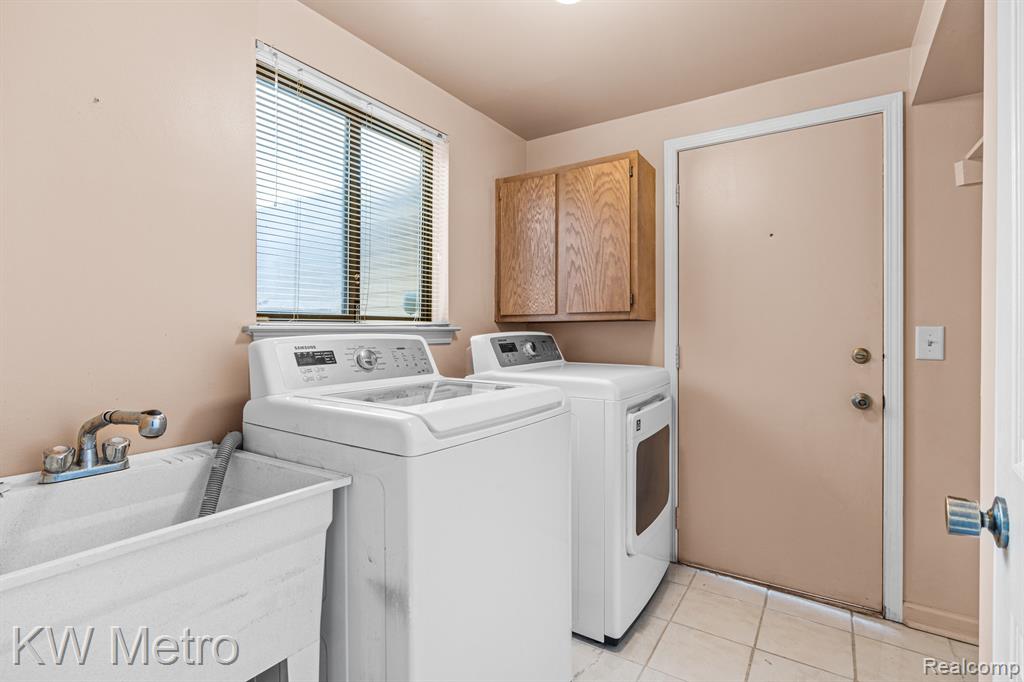 29263 W CHANTICLEER Drive, Southfield, MI 48034 — Photo 16