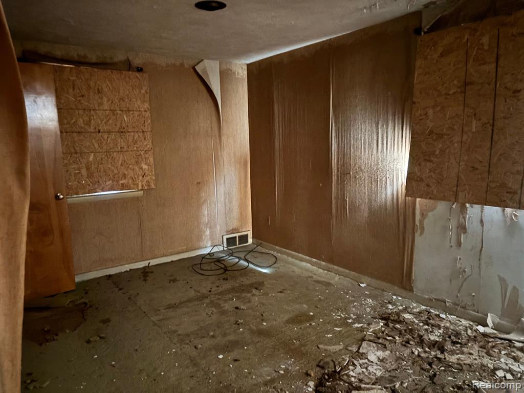 9555 SCHAEFER, Detroit, MI 48227 — Photo 21