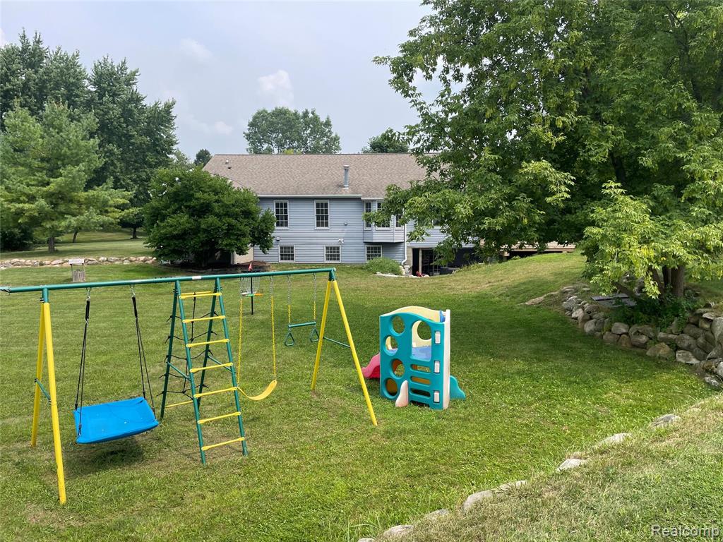 820 Lockwood Road, Ortonville, MI 48462 — Photo 50