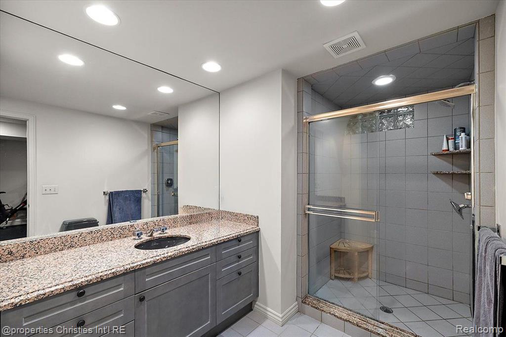 4889 ARDMORE Drive, Bloomfield Hills, MI 48302 — Photo 47