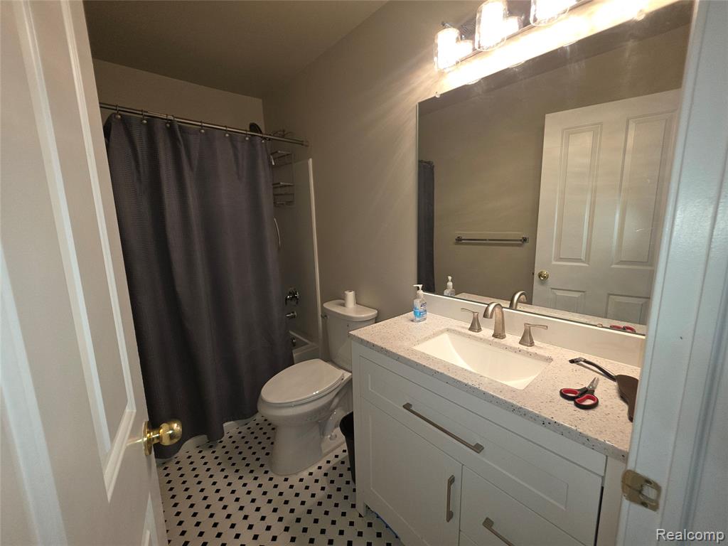4065 Radcliff Drive, Canton, MI 48188 — Photo 14