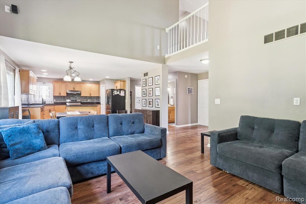 5437 Mustang Drive, Newport, MI 48166 — Photo 12