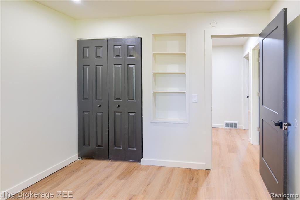 1401 Hillside Drive, Flint, MI 48532 — Photo 20