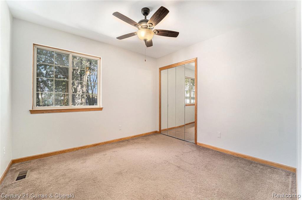 896 Saint Clair Street, Grosse Pointe, MI 48230 — Photo 16