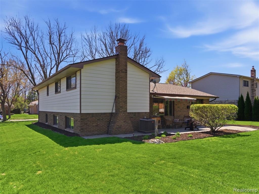 1373 Glenwood Drive, Troy, MI 48083 — Photo 39
