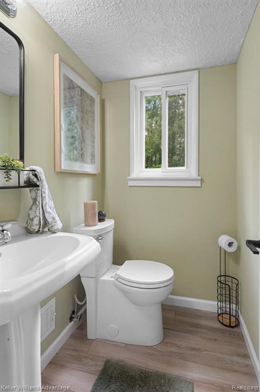 9157 Hackberry Avenue, Plymouth, MI 48170 — Photo 32