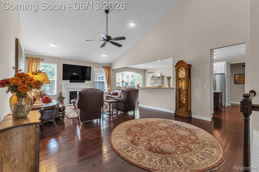 23719 Stoneleigh Drive, South Lyon, MI 48178 — Photo 15