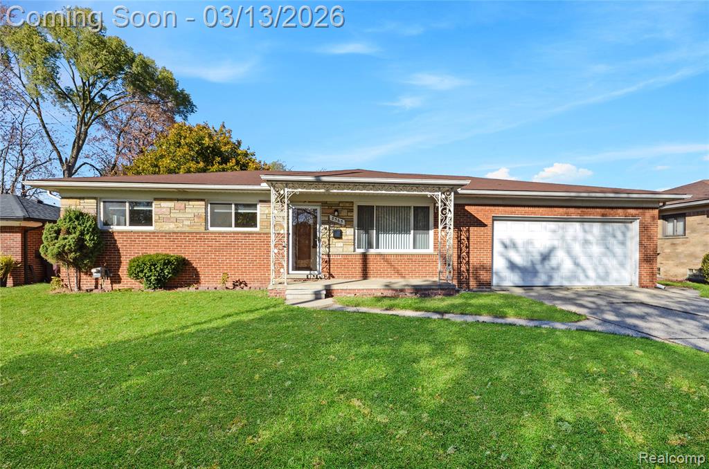 8565 Dale, Center Line, MI 48015 — front exterior