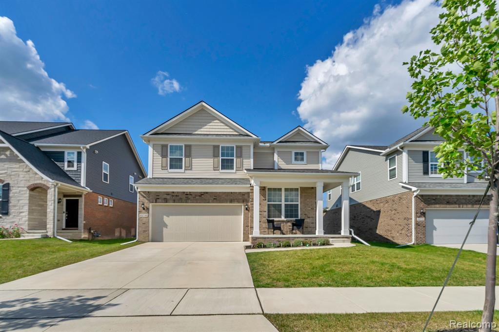 49746 SHORELINE Drive, Canton, MI 48187 — Photo 2