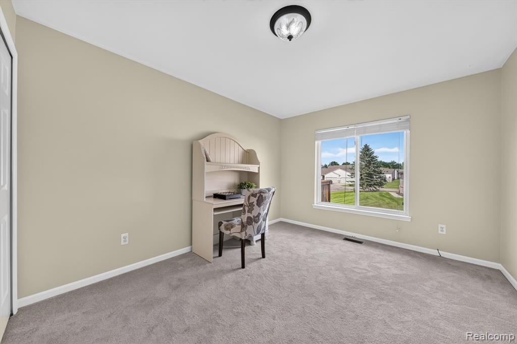 2011 Murray Street, Grand Blanc, MI 48439 — Photo 18