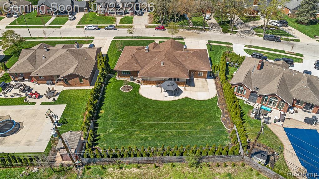 409 Crescent Drive, Dearborn, MI 48124 — Photo 8