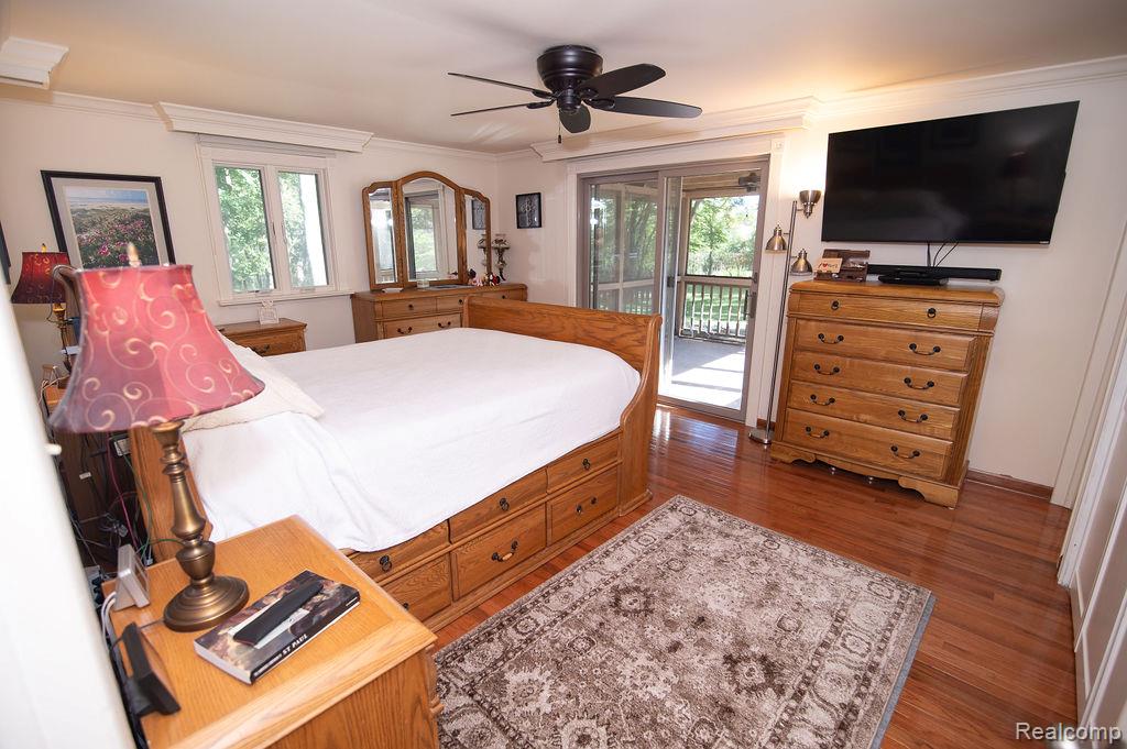 9482 Waterman Drive, Grosse Ile, MI 48138 — Photo 14