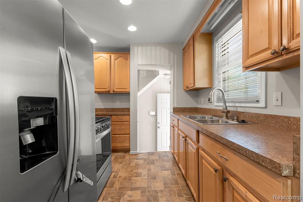 7800 Brace Street, Detroit, MI 48228 — Photo 10