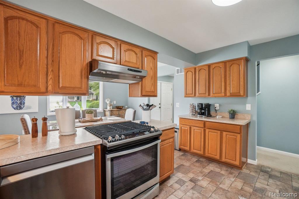 4630 PASTURE Lane, White Lake, MI 48383 — Photo 13
