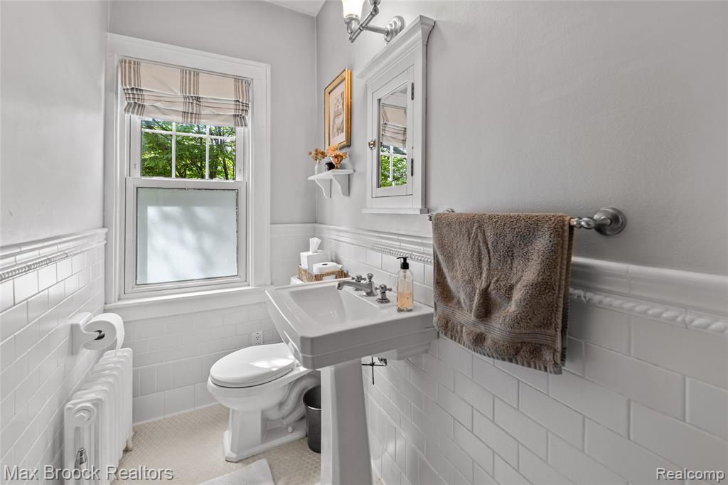 916 Knox Street, Birmingham, MI 48009 — Photo 11