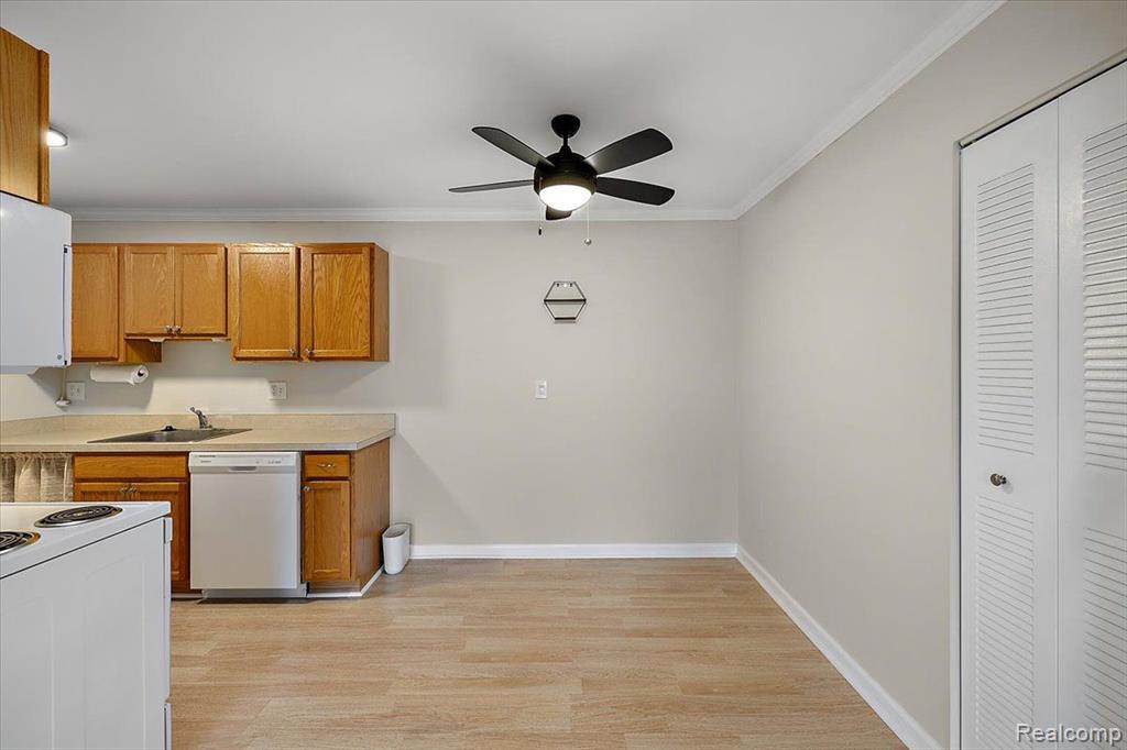 3915 BENJAMIN Avenue, 1, Royal Oak, MI 48073 — Photo 8