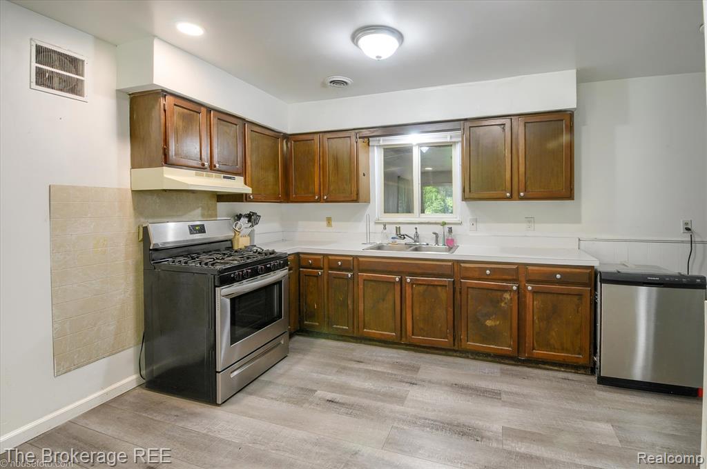 8021 Benson Road, Mount Morris, MI 48458 — Photo 12