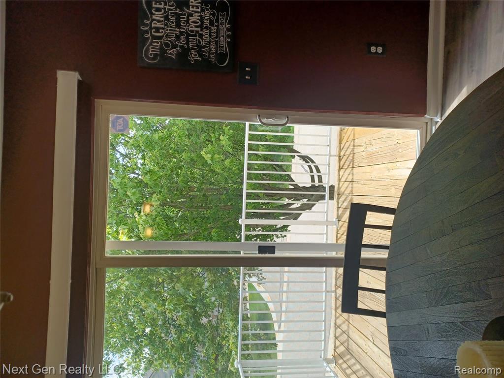 17200 Chesapeake Circle, Walled Lake, MI 48390 — Photo 10