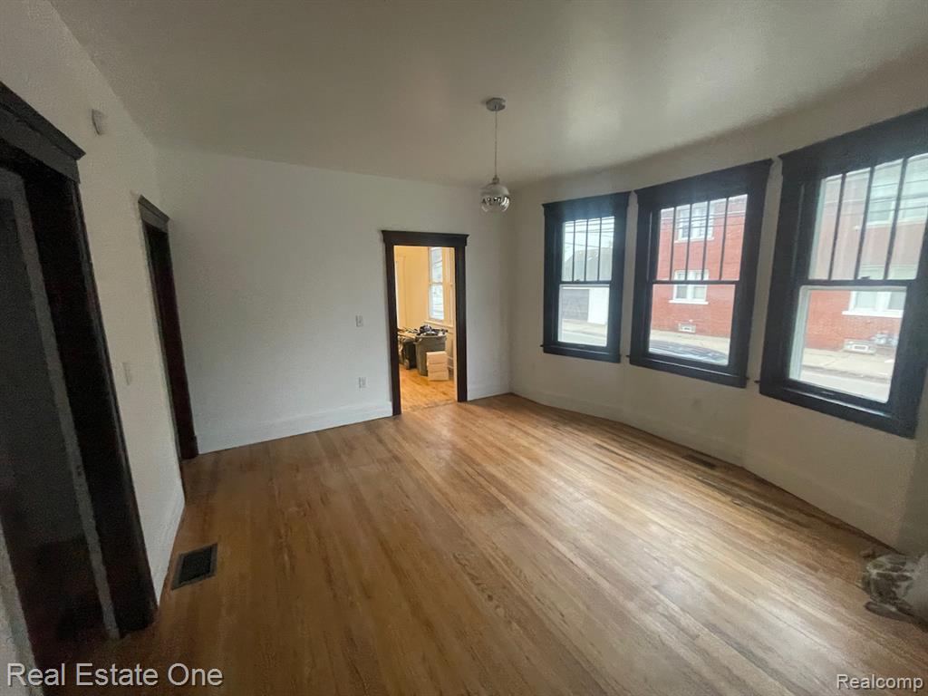 2600 Zinow Street, Hamtramck, MI 48212 — Photo 14