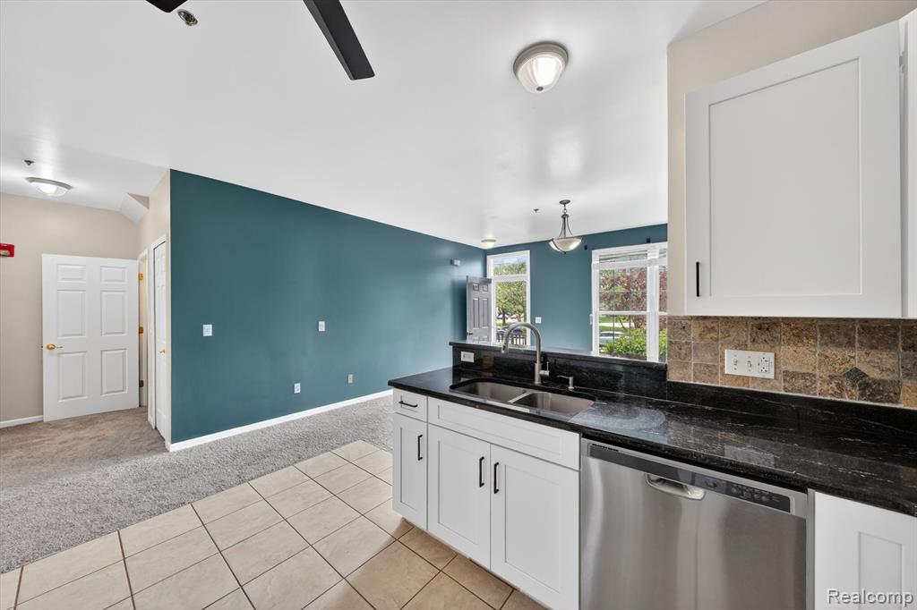 43027 Strand Drive, Sterling Heights, MI 48313 — Photo 13