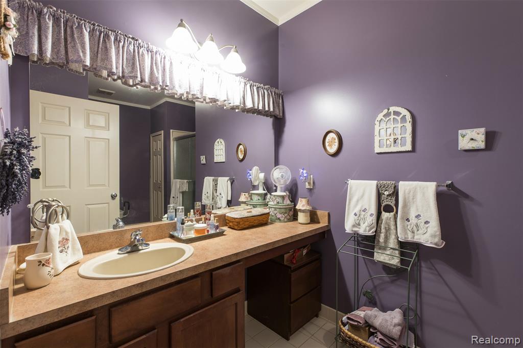 1890 Cedar Valley Drive, 38, Canton, MI 48188 — Photo 23