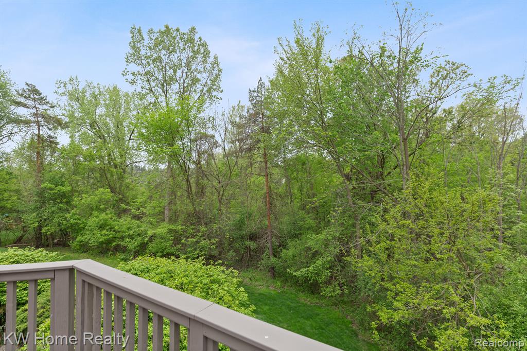 4958 COUNTRYSIDE Drive, West Bloomfield, MI 48323 — Photo 48