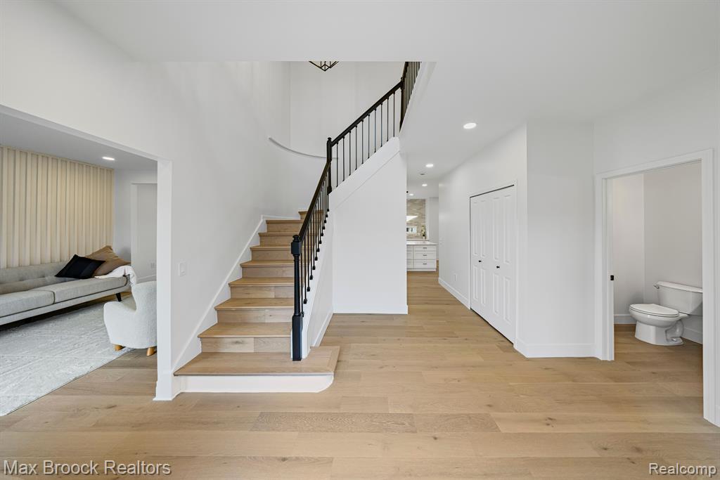 3592 GREAT FALLS Circle, Ann Arbor, MI 48108 — Photo 4