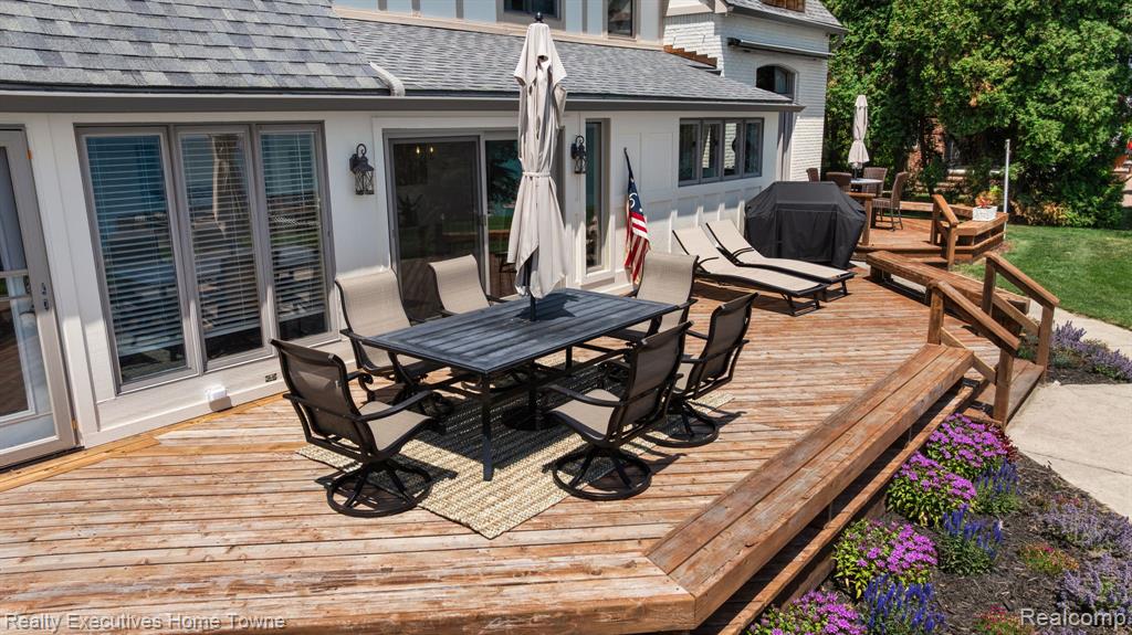 8308 Lakeshore, Burtchville, MI 48059 — Photo 10