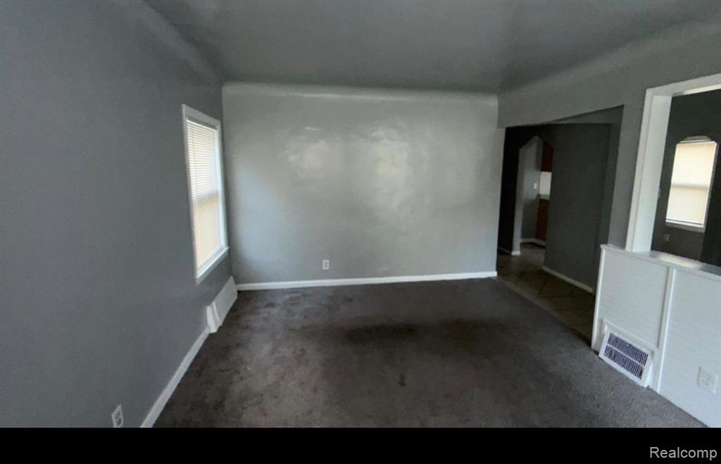 6387 Warwick Street, Detroit, MI 48228 — Photo 3