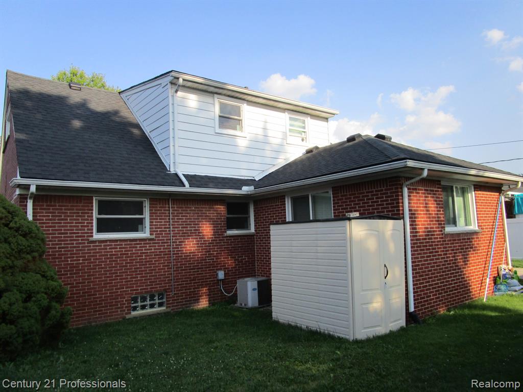 7715 Donna Street, Westland, MI — Photo 23