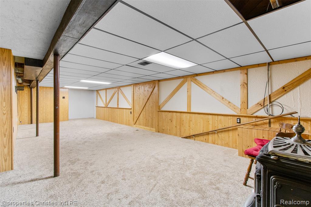 8439 Doncaster Drive, Sterling Heights, MI 48312 — Photo 19