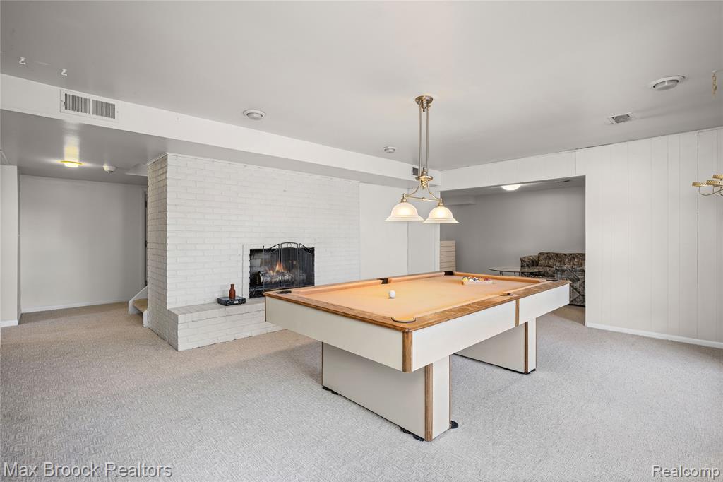 35550 Pleasant Valley Road, Farmington Hills, MI, 48331