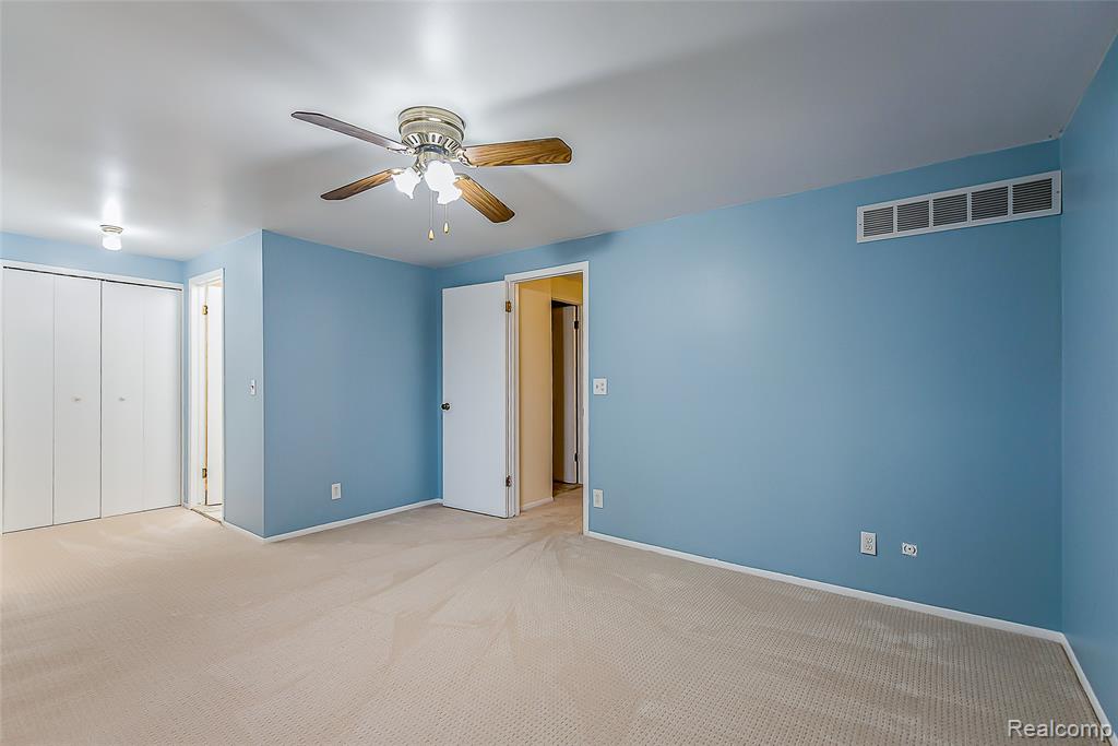 44877 Erin Drive, Plymouth, MI 48170 — Photo 17