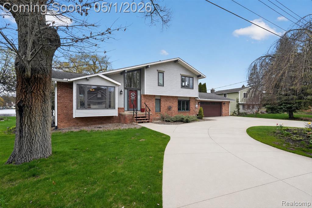 7117 Capri Drive, White Lake, MI 48383 — Photo 2