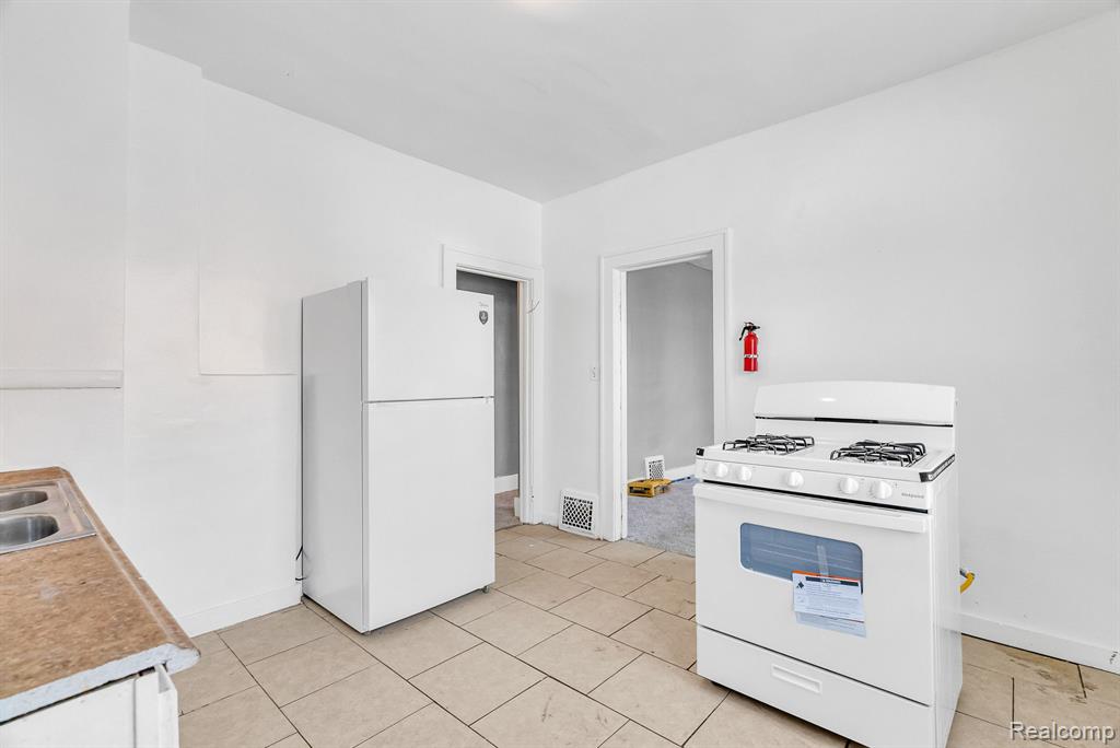 5055 Dailey Street, Detroit, MI 48204 — Photo 13