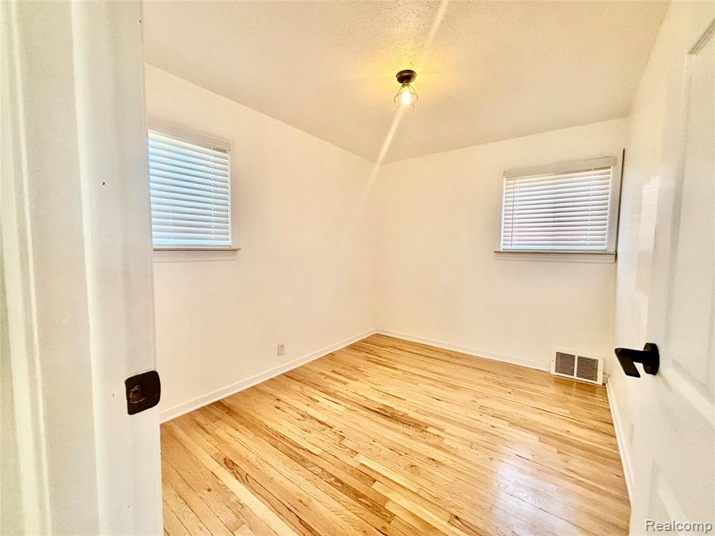 4212 Brouseville Avenue, Lincoln Park, MI 48146 — Photo 10
