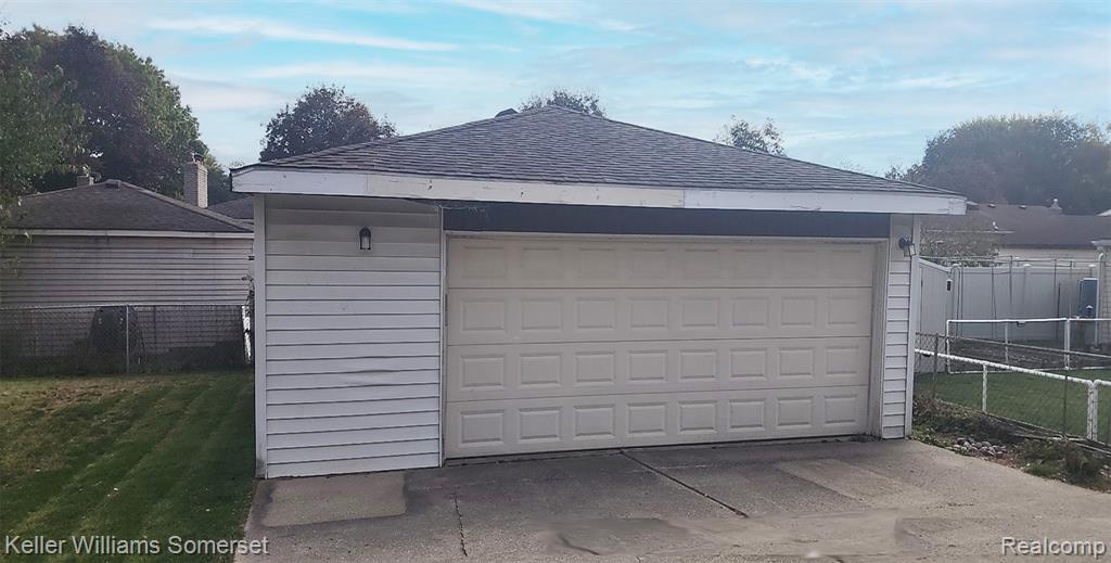 41314 Wessel Drive, Sterling Heights, MI 48313 — Photo 4
