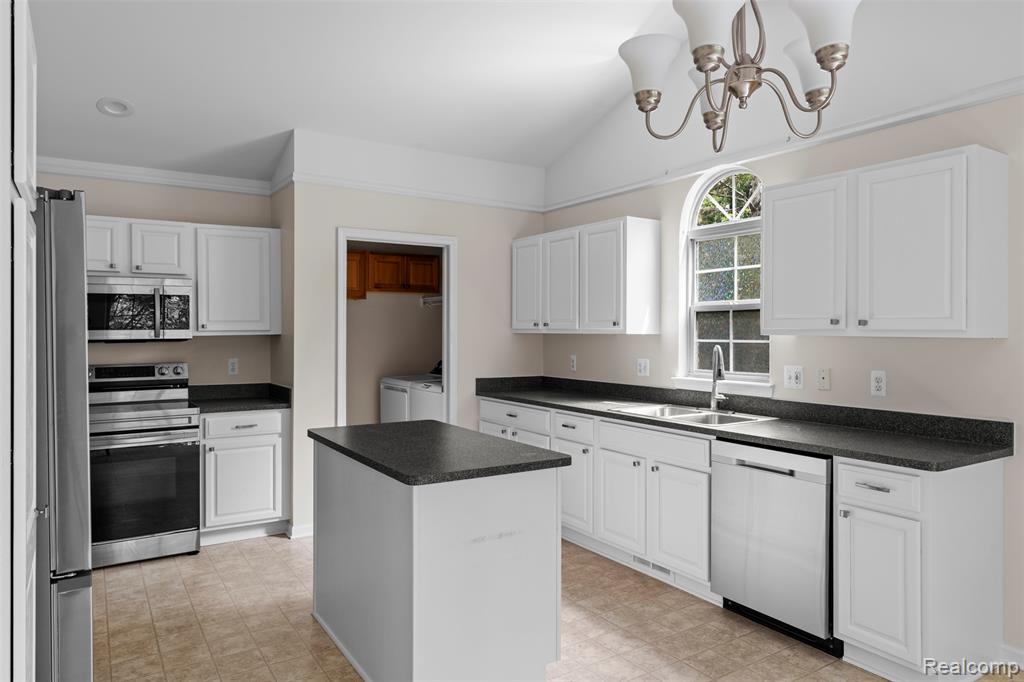 45815 Grant Court, Macomb, MI 48044 — Photo 6