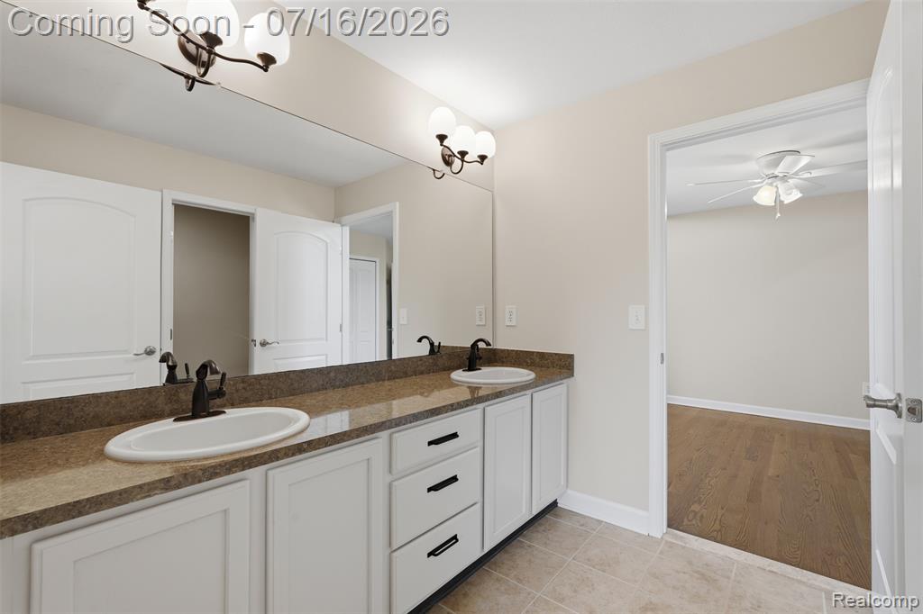 23782 Prescott Lane E, South Lyon, MI 48178 — Photo 43