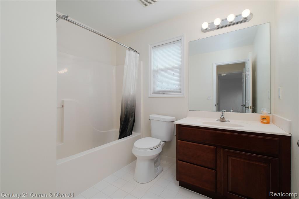 24838 Valleywood Drive, South Lyon, MI 48178 — Photo 38